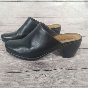 NAOT comfort clogs 40 Dream Mule